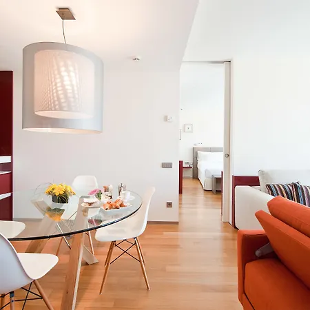 Reina Petronila Hotel