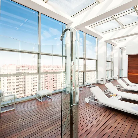 رينا بترونيلا فندق 5*