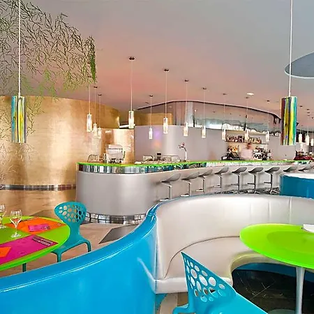 Hotel Reina Petronila