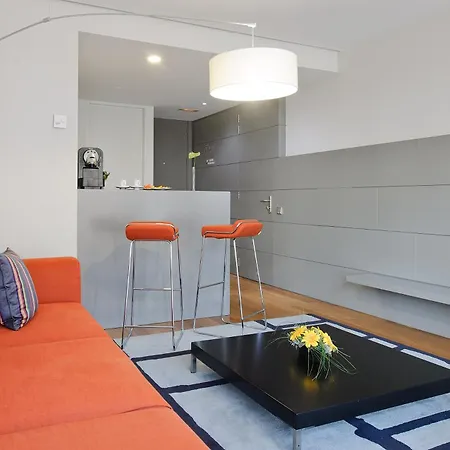 Hotel Reina Petronila 5*