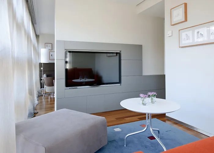 Szálloda Reina Petronila Zaragoza