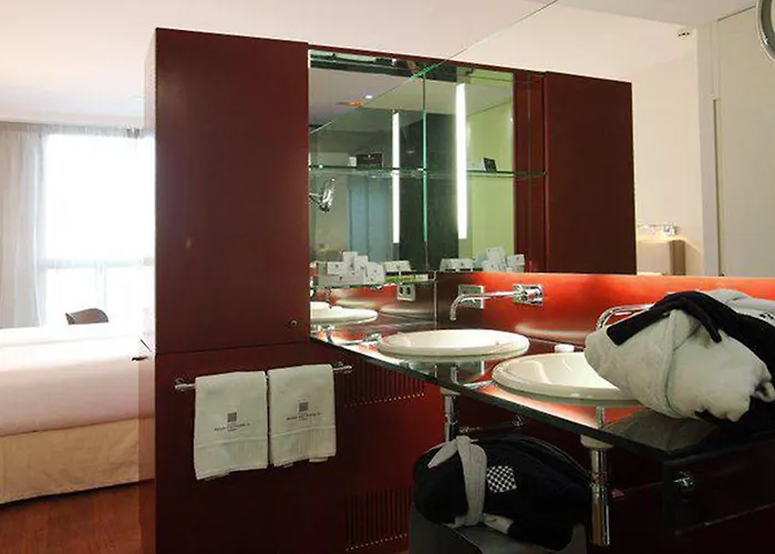 Szálloda Reina Petronila Zaragoza