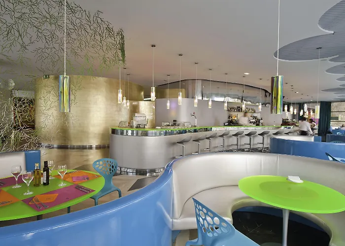 佩德罗尼拉女王酒店 5*