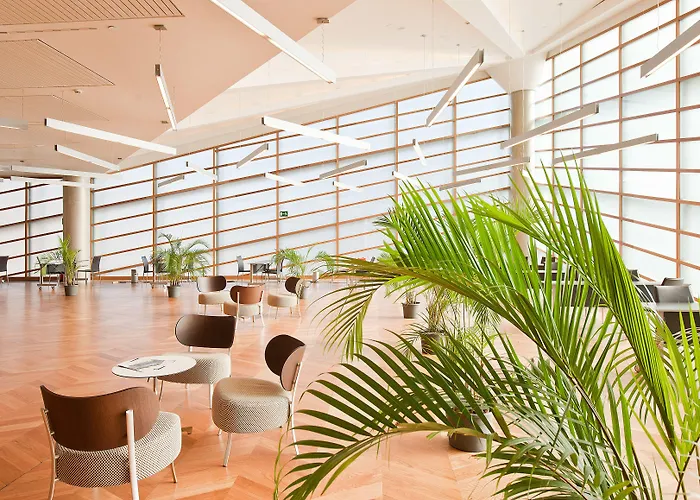 佩德罗尼拉女王酒店 5* 萨拉戈萨