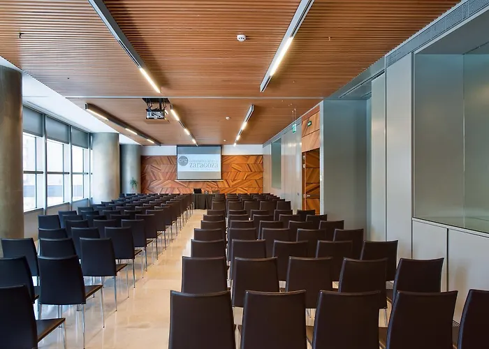 Hotel Reina Petronila Zaragoza