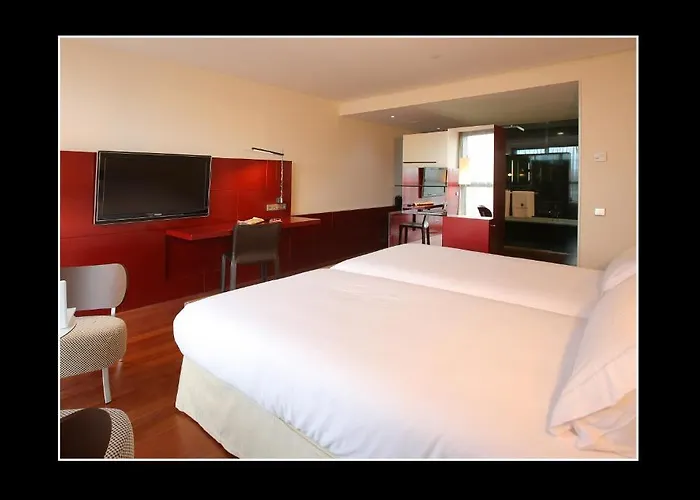 佩德罗尼拉女王酒店 萨拉戈萨