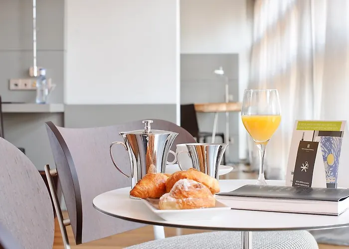 Hotel Reina Petronila Zaragoza