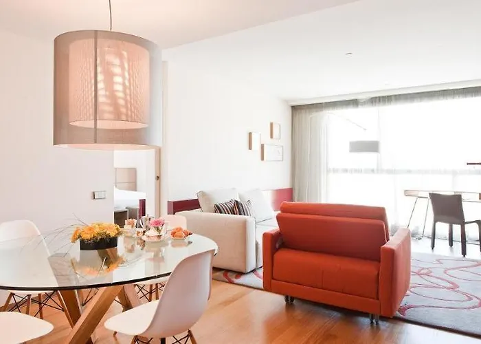 佩德罗尼拉女王酒店 酒店