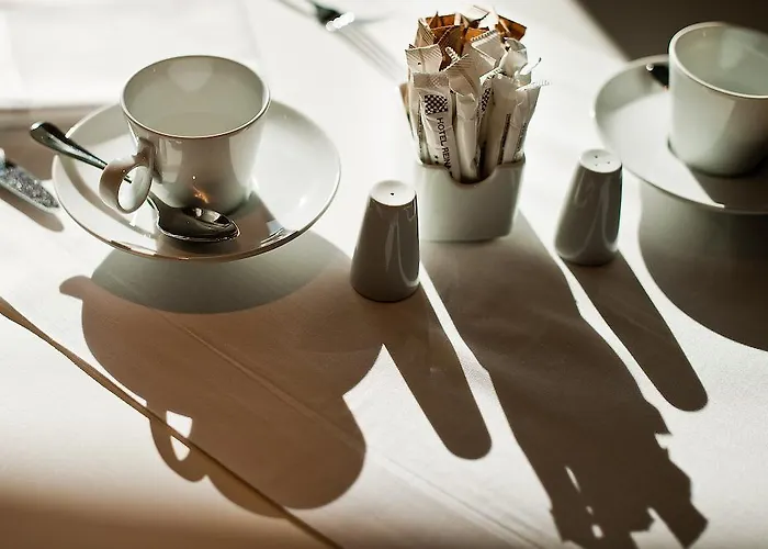 佩德罗尼拉女王酒店