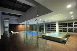 Szálloda Reina Petronila Zaragoza